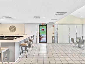 2221 Cypress Island Dr 805, Pompano Beach FL 33069