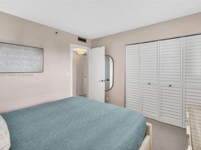 2221 Cypress Island Dr 805, Pompano Beach FL 33069