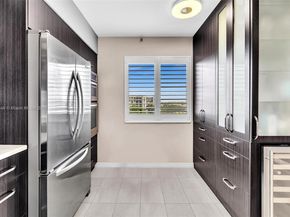 2221 Cypress Island Dr 805, Pompano Beach FL 33069