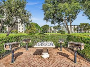 2221 Cypress Island Dr 805, Pompano Beach FL 33069