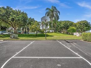 2221 Cypress Island Dr 805, Pompano Beach FL 33069