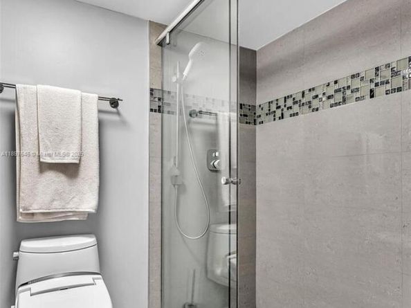 2221 Cypress Island Dr 805, Pompano Beach FL 33069