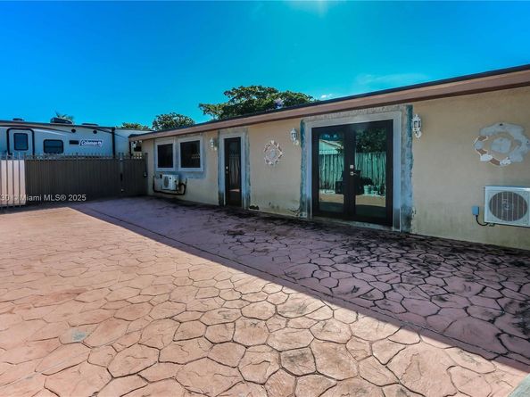 11617 SW 171st St, Miami FL 33157