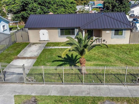 11617 SW 171st St, Miami FL 33157