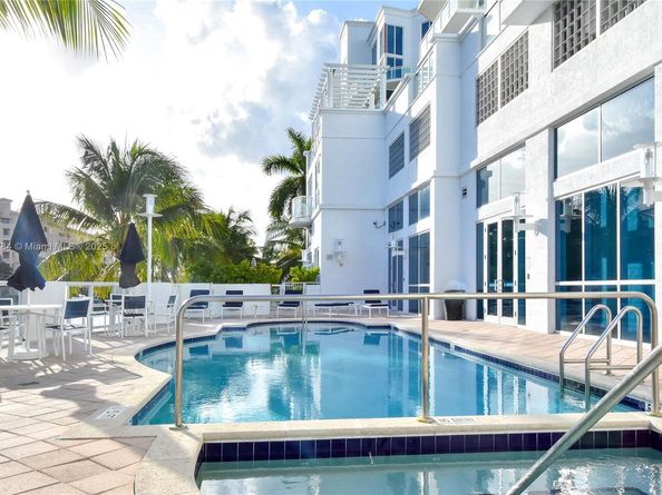 3030 NE 188th St 309, Aventura FL 33180