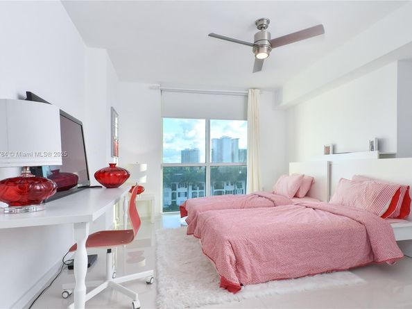 3030 NE 188th St 309, Aventura FL 33180