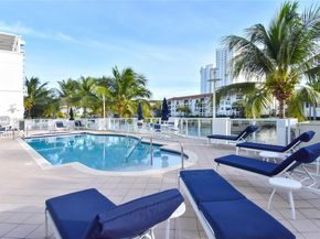 3030 NE 188th St 309, Aventura FL 33180