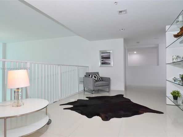 3030 NE 188th St 309, Aventura FL 33180