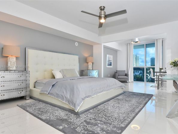3030 NE 188th St 309, Aventura FL 33180