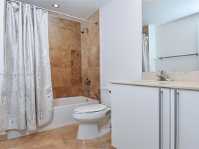 3030 NE 188th St 309, Aventura FL 33180