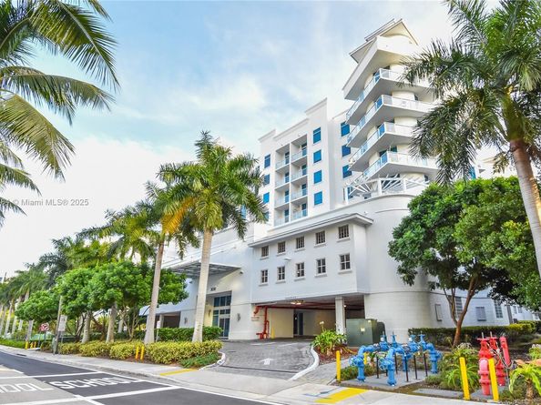 3030 NE 188th St 309, Aventura FL 33180