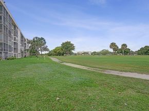 2651 S Course Dr 203, Pompano Beach FL 33069