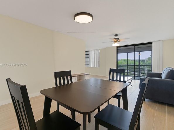 1001 Colony Point Cir 419, Pembroke Pines FL 33026