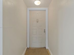 1001 Colony Point Cir 419, Pembroke Pines FL 33026