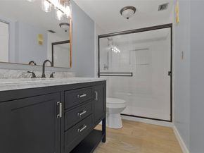 1001 Colony Point Cir 419, Pembroke Pines FL 33026