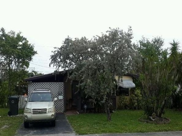 1121 NW 43rd St, Oakland Park FL 33309