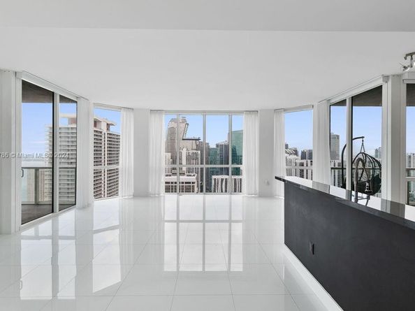 253 NE 2nd St 4608, Miami FL 33132
