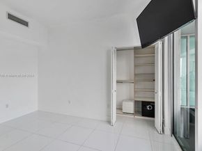 253 NE 2nd St 4608, Miami FL 33132