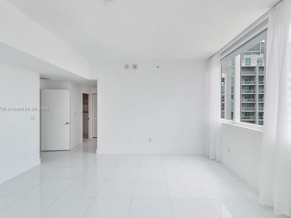 253 NE 2nd St 4608, Miami FL 33132