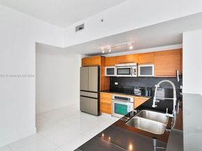 253 NE 2nd St 4608, Miami FL 33132