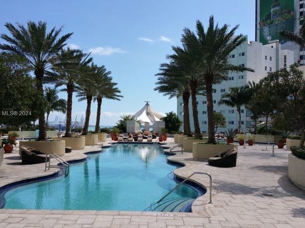 253 NE 2nd St 4608, Miami FL 33132