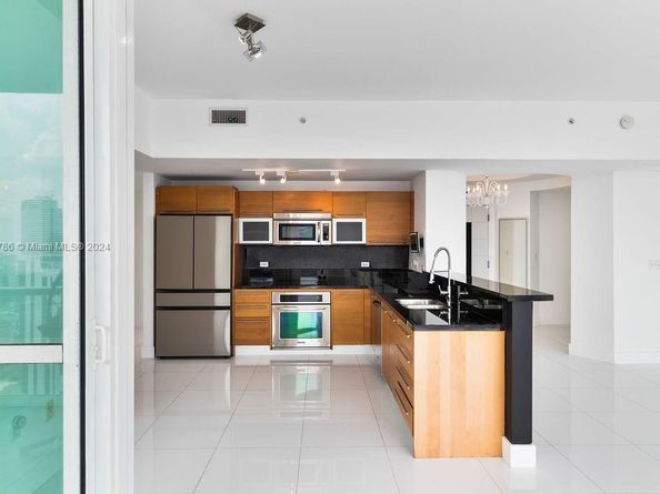 253 NE 2nd St 4608, Miami FL 33132