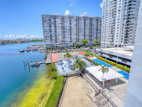 2780 NE 183rd St 1204, Aventura FL 33160