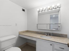 2780 NE 183rd St 1204, Aventura FL 33160