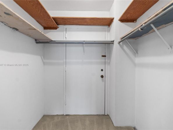 2780 NE 183rd St 1204, Aventura FL 33160