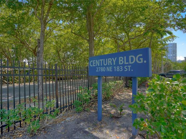 2780 NE 183rd St 1204, Aventura FL 33160