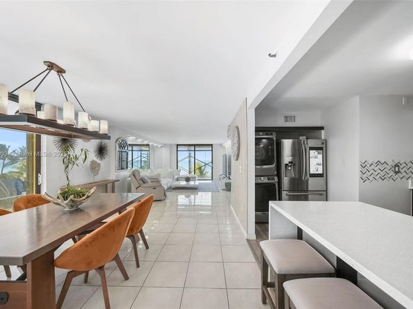 6061 Collins Ave 5F, Miami Beach FL 33140