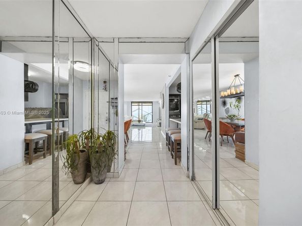 6061 Collins Ave 5F, Miami Beach FL 33140