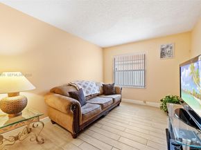 12556 NW 10th Pl, Sunrise FL 33323