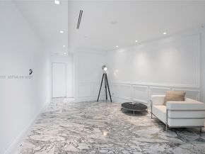 1000 S Pointe Dr PH2804, Miami Beach FL 33139