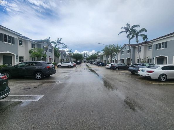 2979 SE 15th Ave, Homestead FL 33035