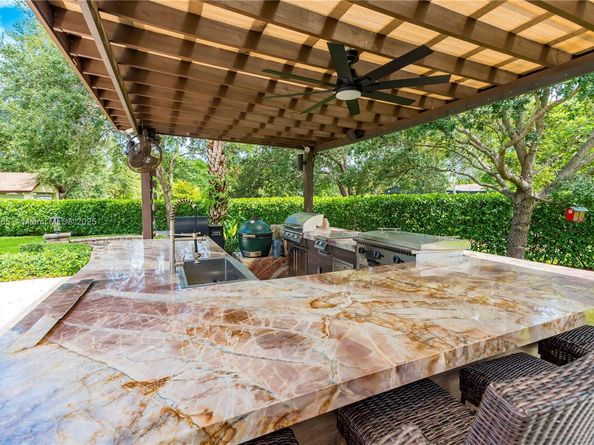 20211 SW 50th Pl, Southwest Ranches FL 33332