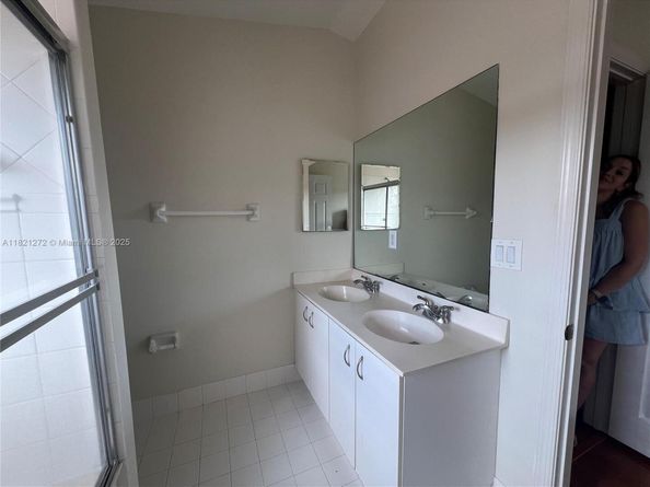2614 SW 188th Ave, Miramar FL 33029
