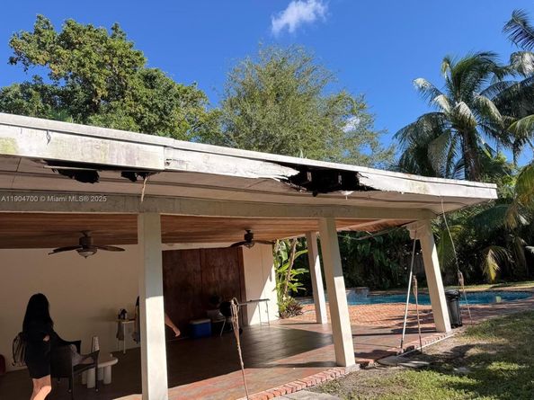 5600 SW 74th Ct, Miami FL 33143