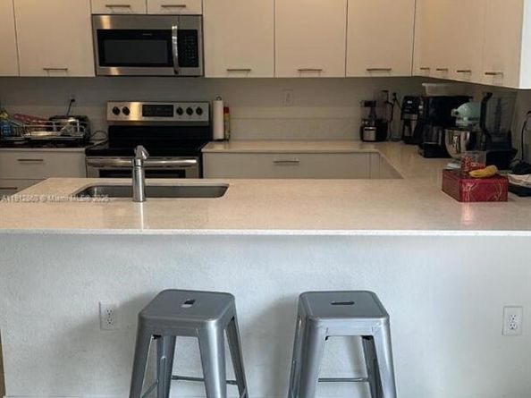 12221 NW 23rd Pl, Miami FL 33167