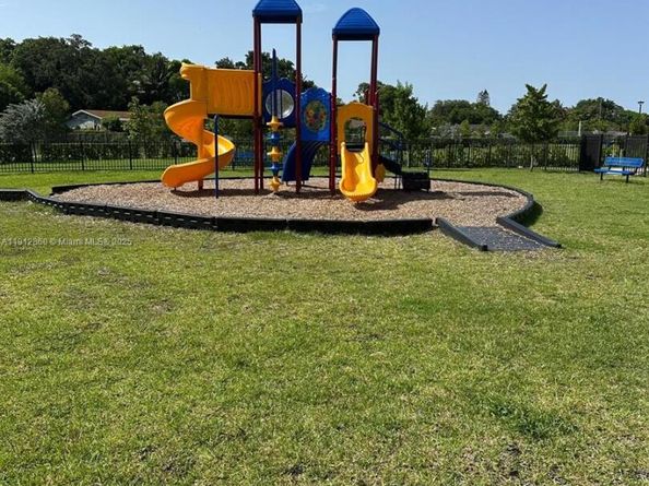 12221 NW 23rd Pl, Miami FL 33167