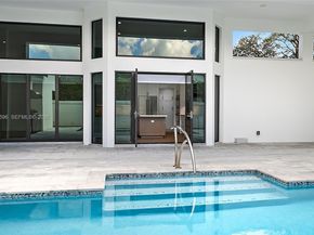 108 Waters Edge Dr, Jupiter FL 33477