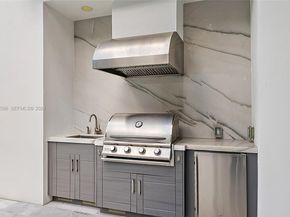 108 Waters Edge Dr, Jupiter FL 33477