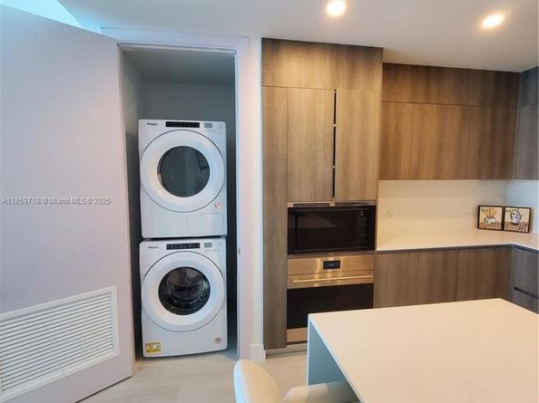 17550 Collins Ave 1403, Sunny Isles Beach FL 33160