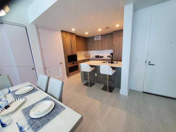 17550 Collins Ave 1403, Sunny Isles Beach FL 33160