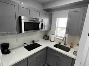 1908 N Ocean Dr 15C, Hollywood FL 33019