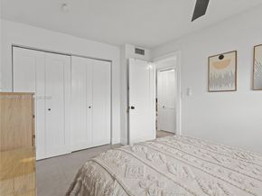 10017 SW 23rd Ter, Miami FL 33165