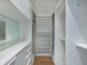 335 W 46th St, Miami Beach FL 33140