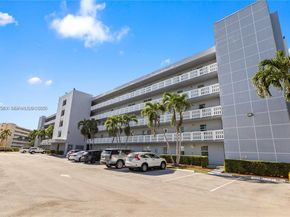 190 SE 5th Ave 202, Dania Beach FL 33004