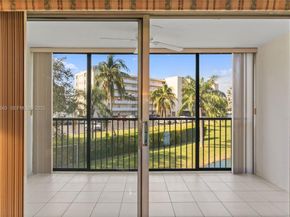 190 SE 5th Ave 202, Dania Beach FL 33004