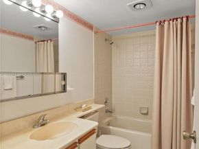 190 SE 5th Ave 202, Dania Beach FL 33004